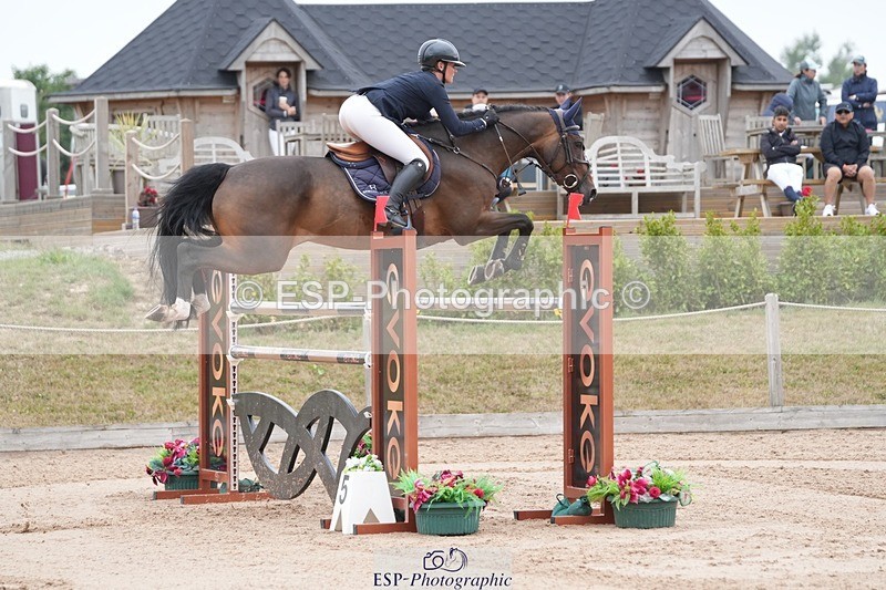 250718-105237-09824 - Cls 2, 3 Star Small Tour Break til End