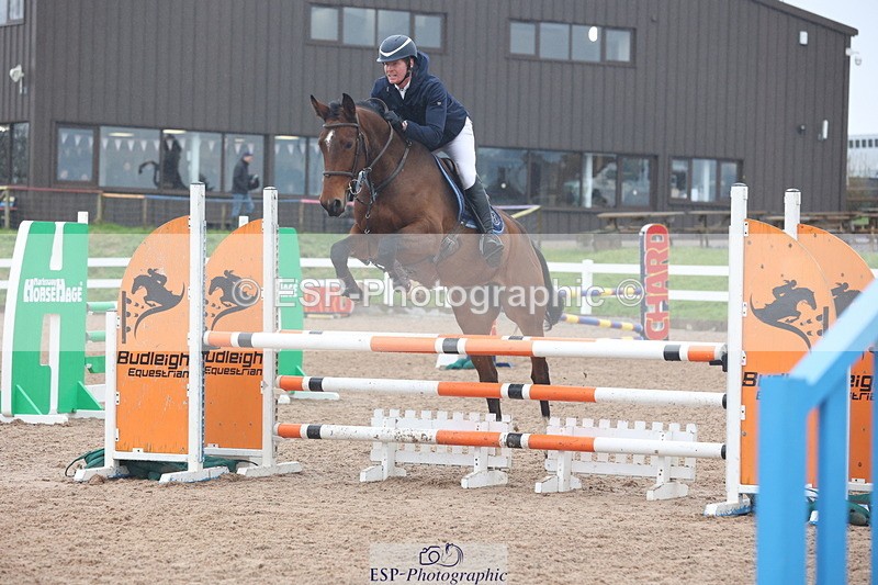 231112A-101148-03244 - Cls 17 Blue Chip Novice Winter Qualifier