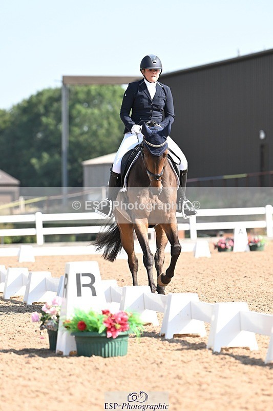 250816-102602-03369 - 064-Kellie.HutchingsTawstock.Finale