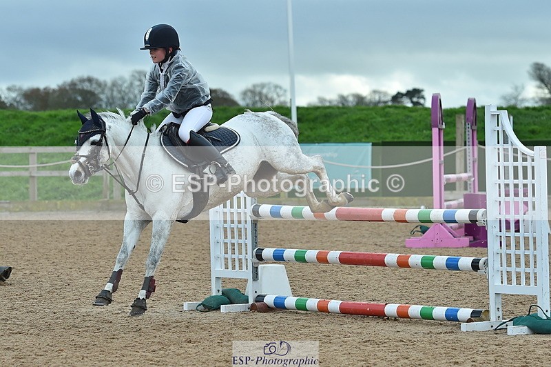 231119A-132936-05991 - Sun Cls 26 Springboard 128cm & 138cm