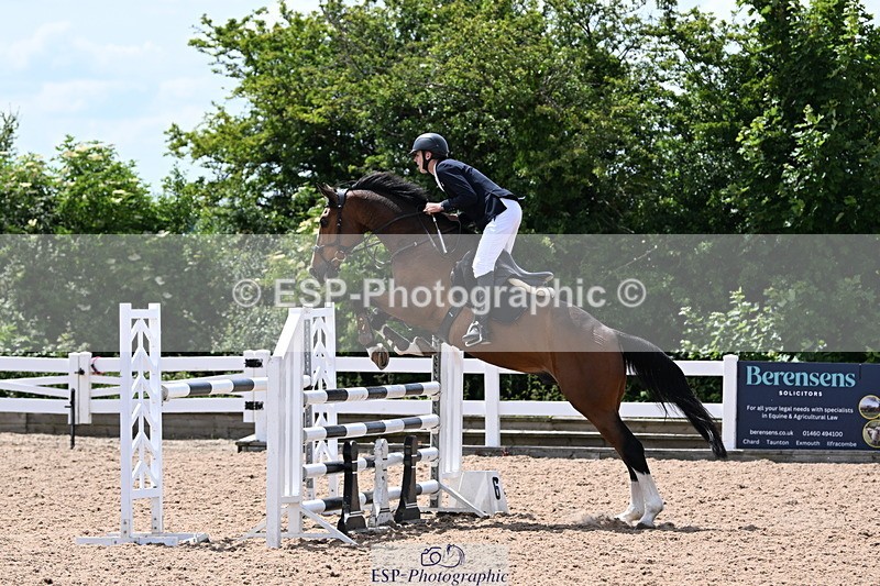 240619A-143622-00658 - Cls 4 Snr Newcomers and 1.10m Open