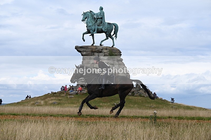 DSC_7614 - Time at Statue 13:16 to 13:52