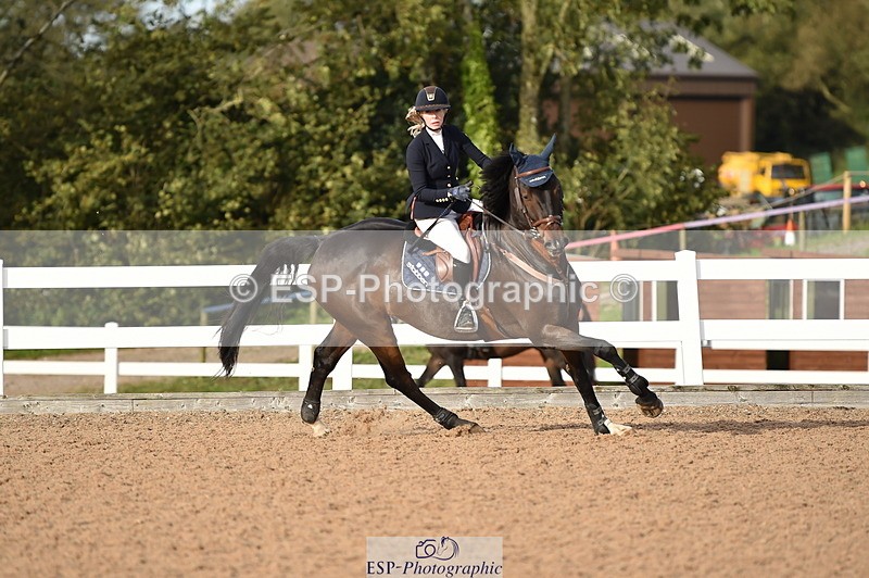 231015A-160430-09221 - Cls 27 1.10m Amateur Q 2nd R