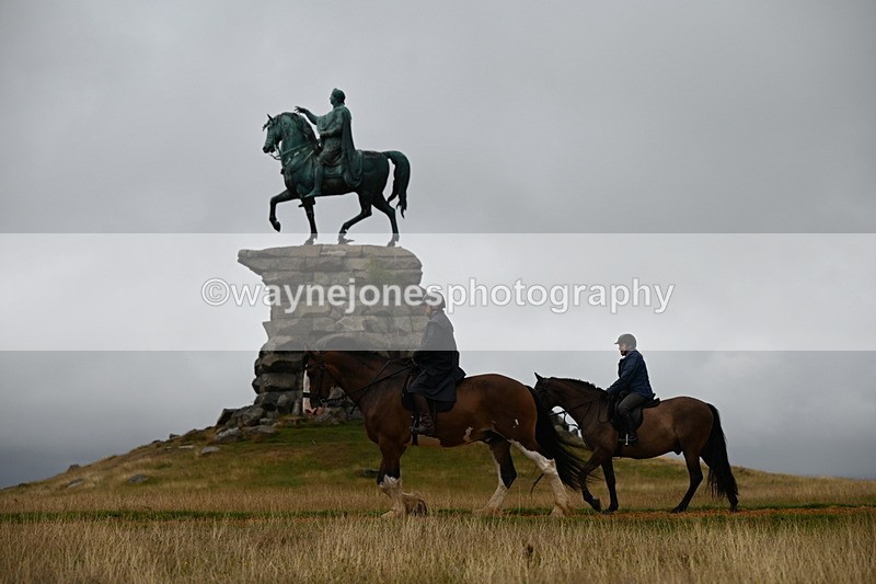 DSC_2022 - Time at Statue 12:13 to 12:32