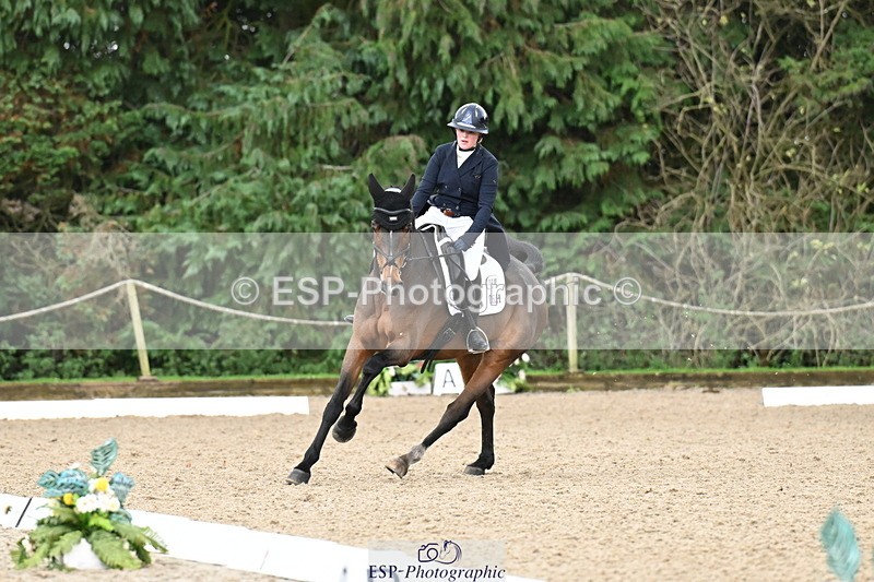 251023A-115728-02127 - B-140-Charlotte.Ward