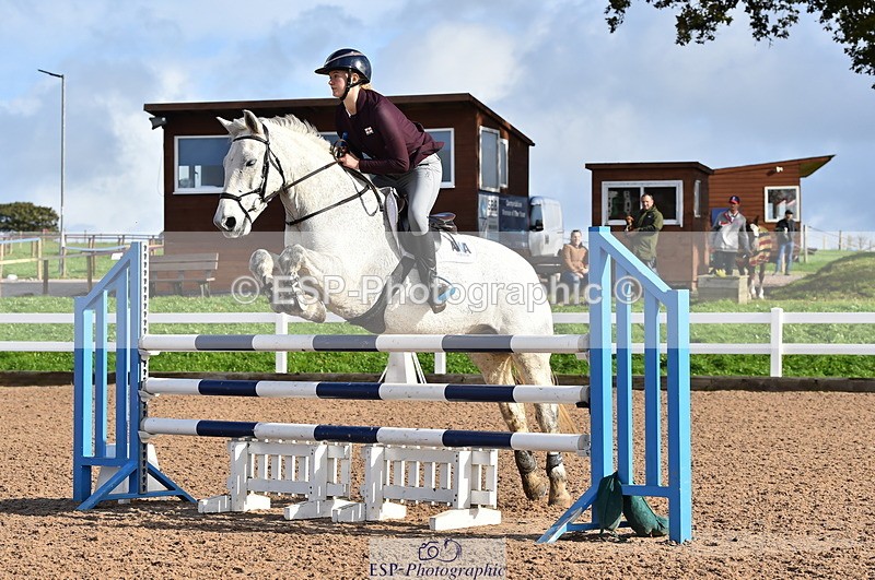 231029A-122754-03301 - Pony Foxhunter & 1.10m Open