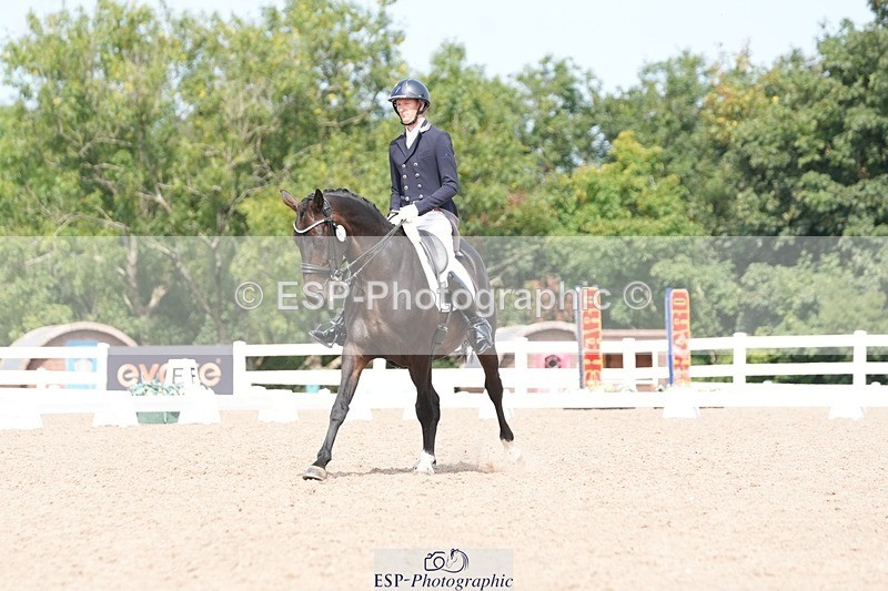 250815-124805-01078 - 016-Ben.JamesToto.light