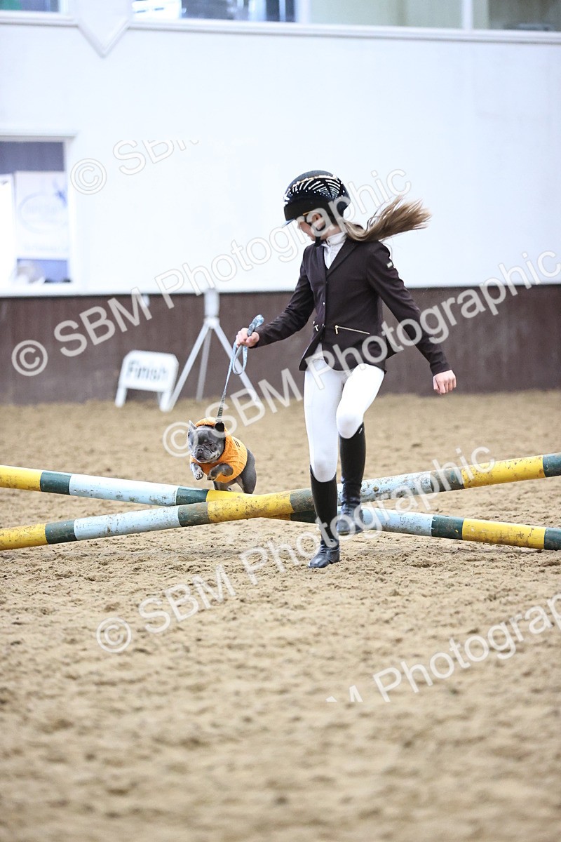SBM_001190 - Class 3 - Horse & Hound 60cm