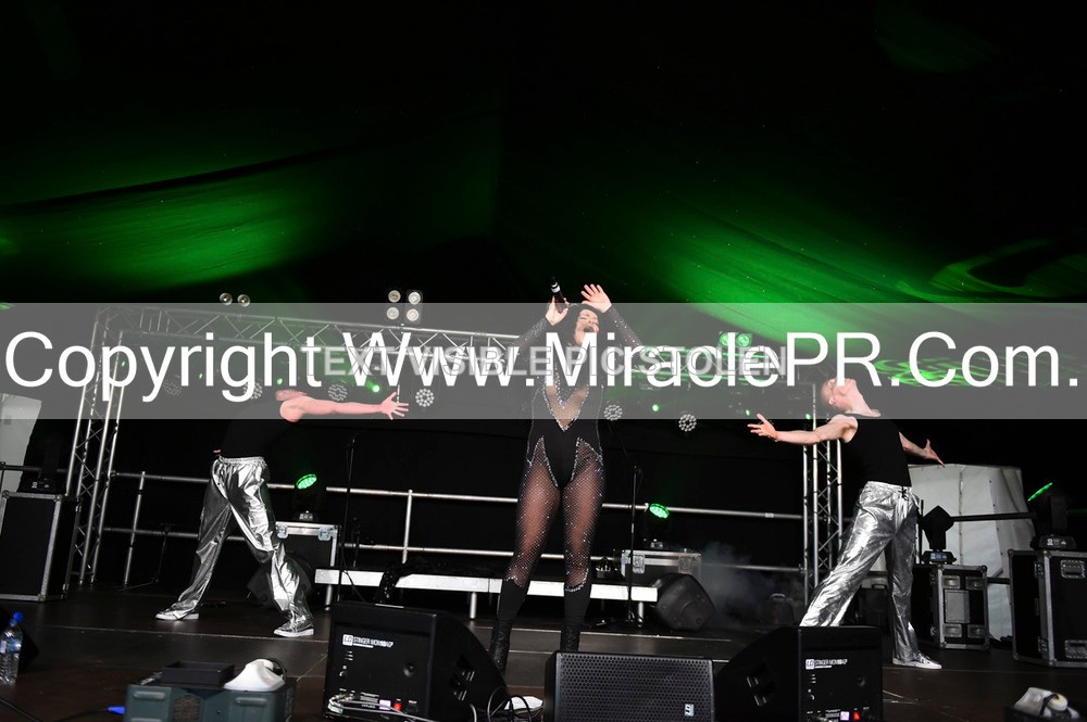 SH4_6188 - The Cher Experience