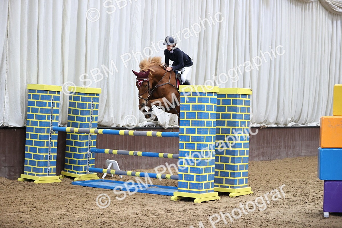 SBM_001590 - Class 4 - Senior Newcomers - 1.10m Open