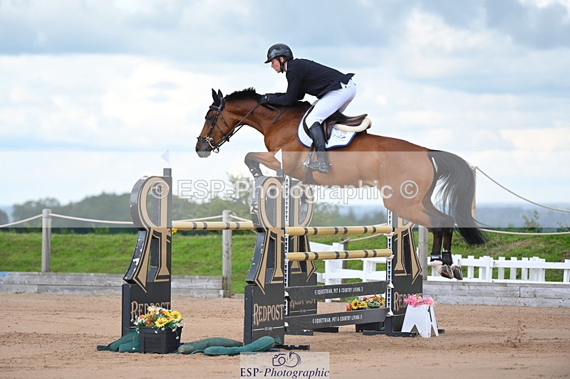 230721A-111245-05581 - Cls 6, 2 Star Medium 1.35m