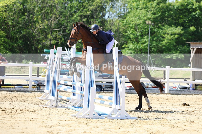 3E7A5631 - Class 4: Senior BN/90cm open