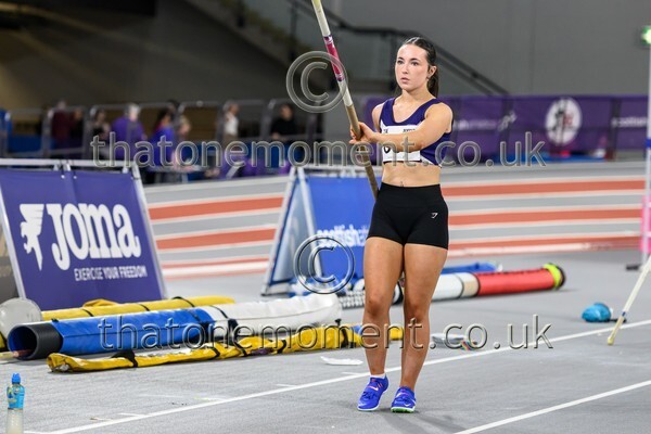 SenInd26-916561 - Field Female Set One