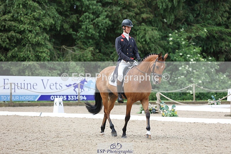 240524-104239-07481 - 264-BLS_ABSOLUTELY-William_Fox-Pitt