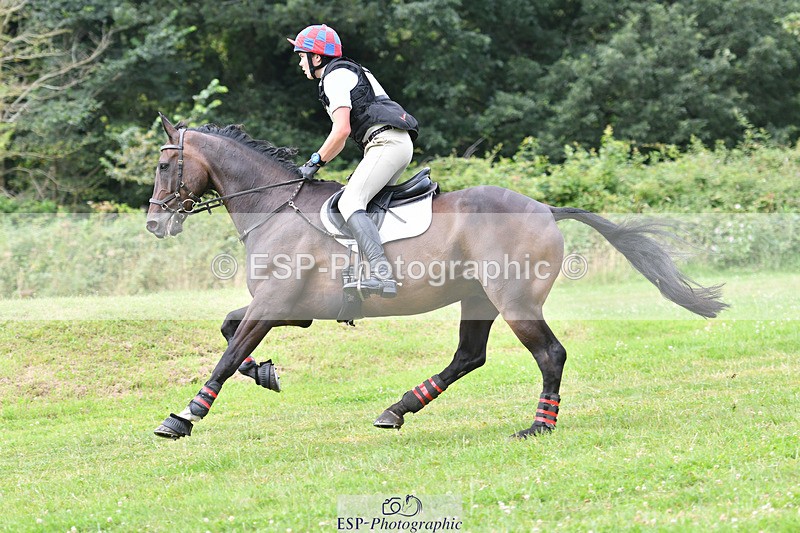 240804-113905-11826 - 415-Benjamin_Plunket-BARDUN_ACROBAT