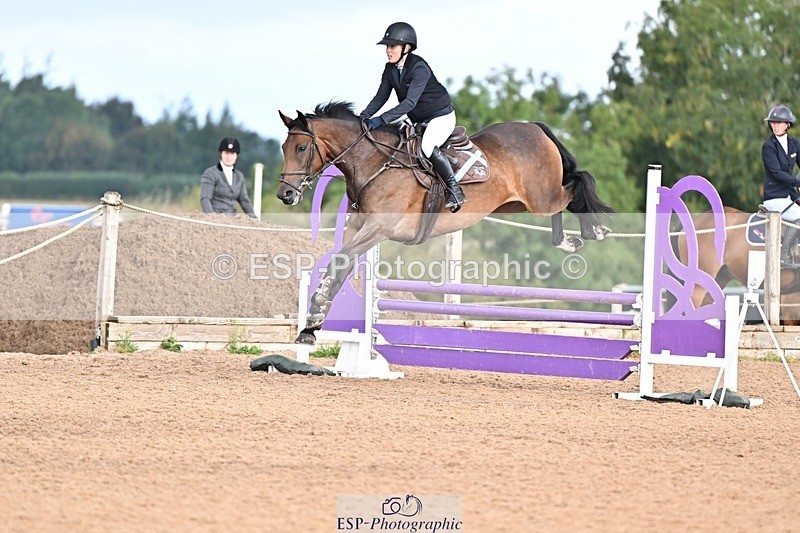 260819-102430-00031 - Cls 1 Clear Round