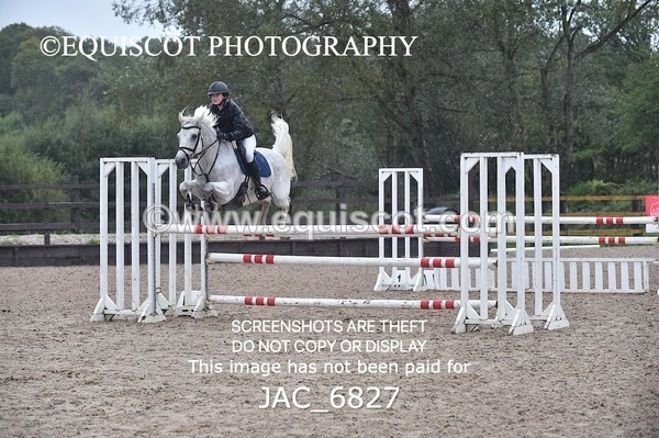JAC_6827 - CLASS 19 SUN Pony Foxhunter/ 1.10m Open