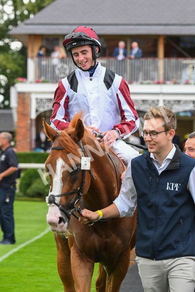 280723-Race 4-Cairn Gorm-0477 - Race 4 6.40pm Tomahawk Restaurants Handicap