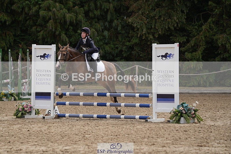 250824A-104720-34900 - 2042-Lydia.Waite