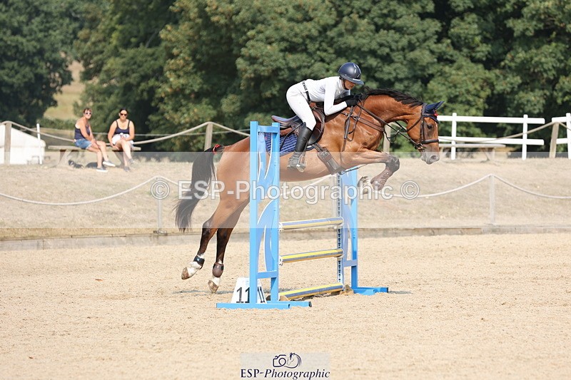 250816A-105647-00910 - Cls 3 Snr British Novice