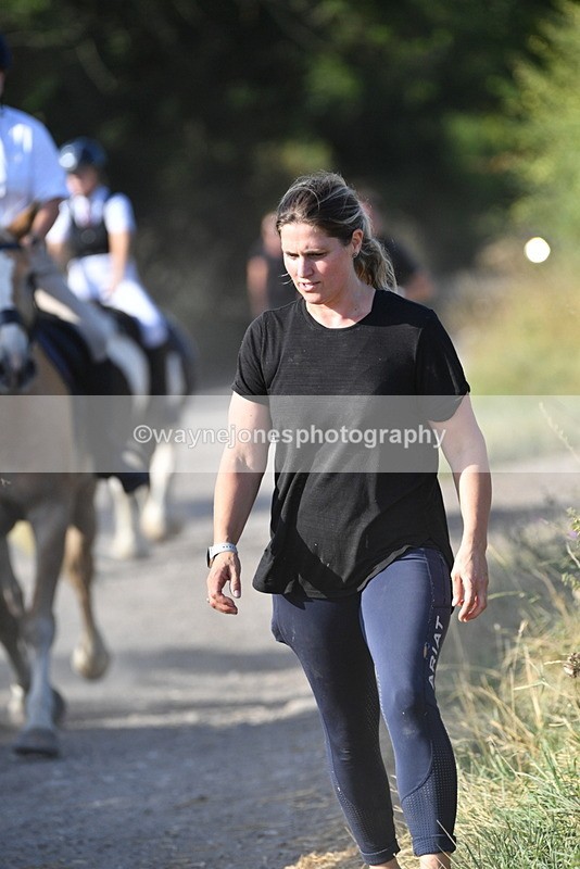 WJ5_5042 - Walk out with the hounds