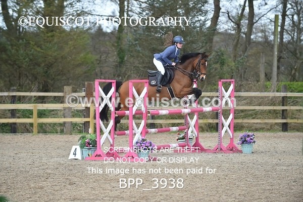 BPP_3938 - CLASS 4 Senior Newcomers/ 1.10m Open