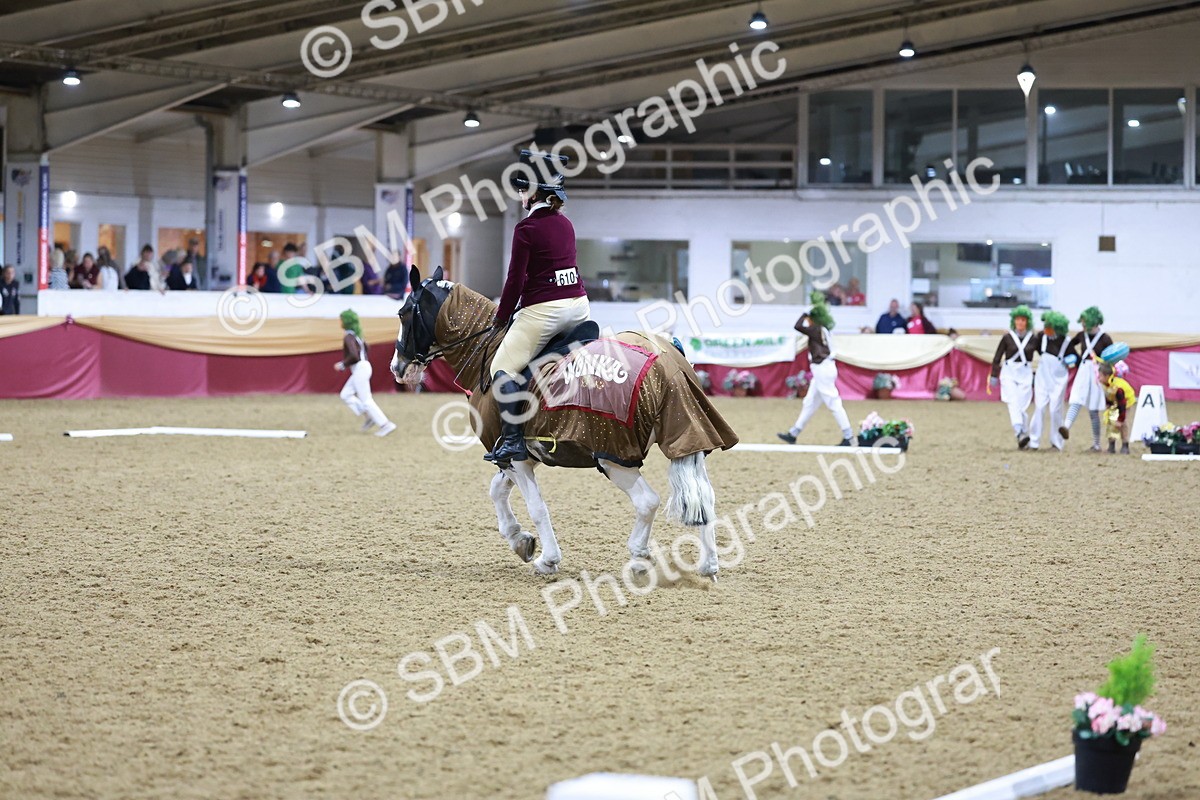 SBM_10504 - Class 62 - Strictly Fancy Dress-Age