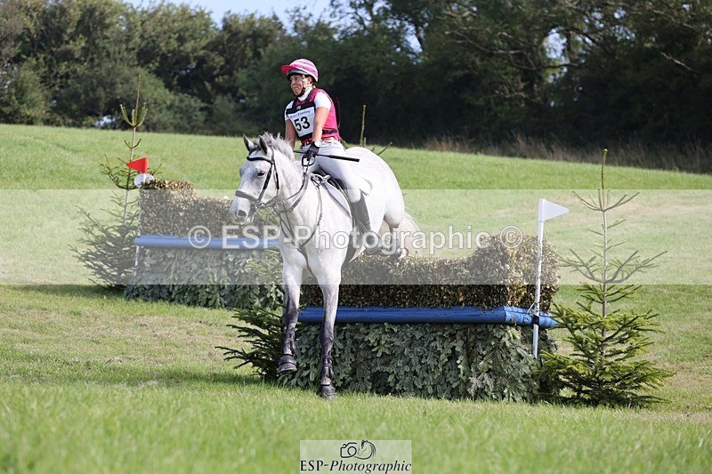 240831A-104917-00930 - 053-Lydia.Steele-FOLLYS.HERO