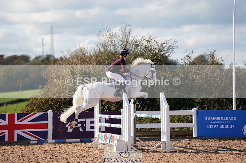 241027A-140054-03075 - SUN Cls 15-17 Children on Horses