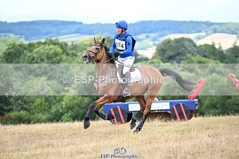 250803A-152719-16238 - O-674-Tim.Cheffings-ROYALE.LOUIS