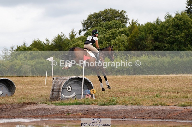 250803A-151856-16516 - O-668-Leia.Massey-SLIPALONGTREVASKIS