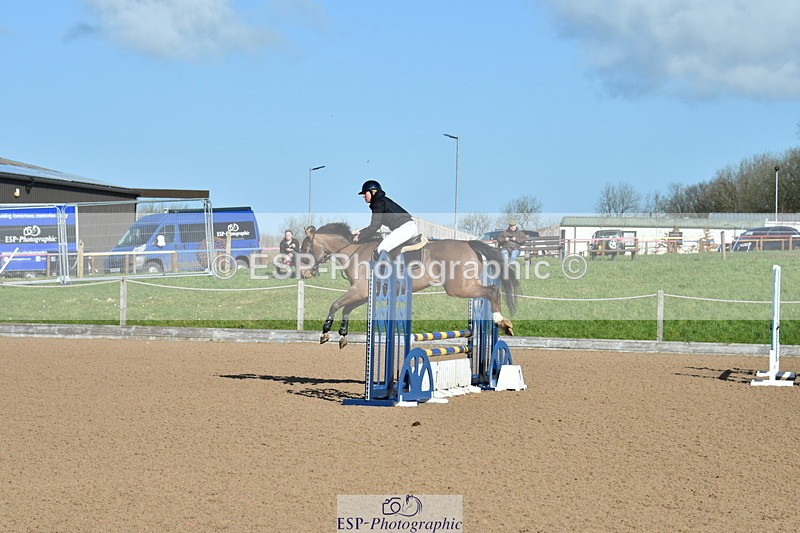240306A-104211-00189 - Cls 1 British Novice and 90cm Open