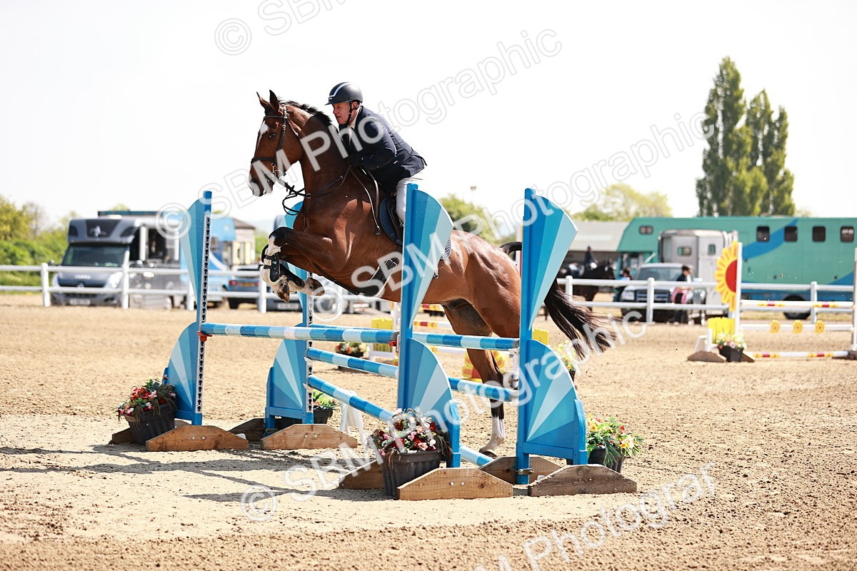  - Class 23 - Senior 1.05m