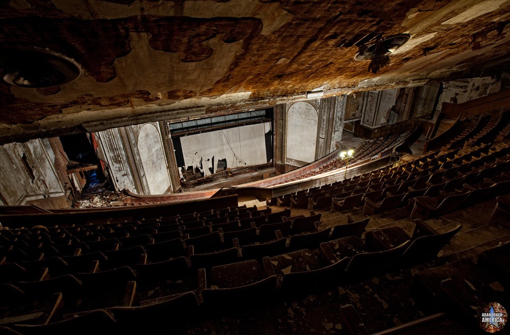 Victory Theatre (Holyoke MA) | Nosebleed Section - The Victory Theatre