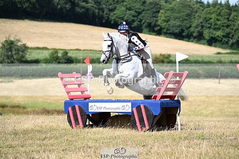 250803A-163410-17027 - Q-760-Sharon.Routley-KNOCKDOMNEY.SILVER.GAP