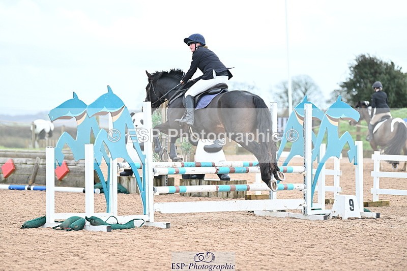 231203A-111234-00759 - Cls 16+17 Club and Schools 80cm