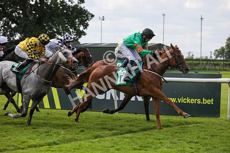 240624-Race 6-Profiteer-0433 - Race 6