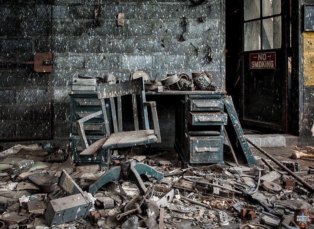 St. Nicholas Coal Breaker (Mahanoy City, PA) | Messy Office - St. Nicholas Breaker