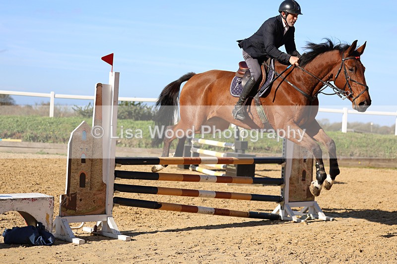 3E7A5457 - Class 4: Senior British Novice/90cm open