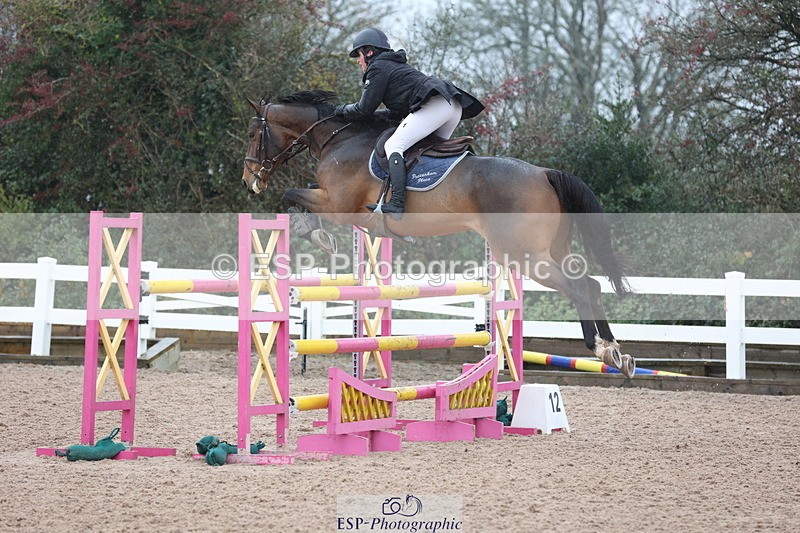 231112A-131435-04349 - Cls 20 Newcomers & 1.10m Open