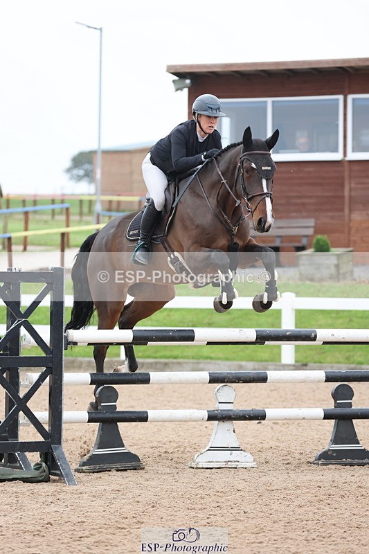 241101A-114827-01503 - FRI Cls 5 Newcomers and 1.10m Open