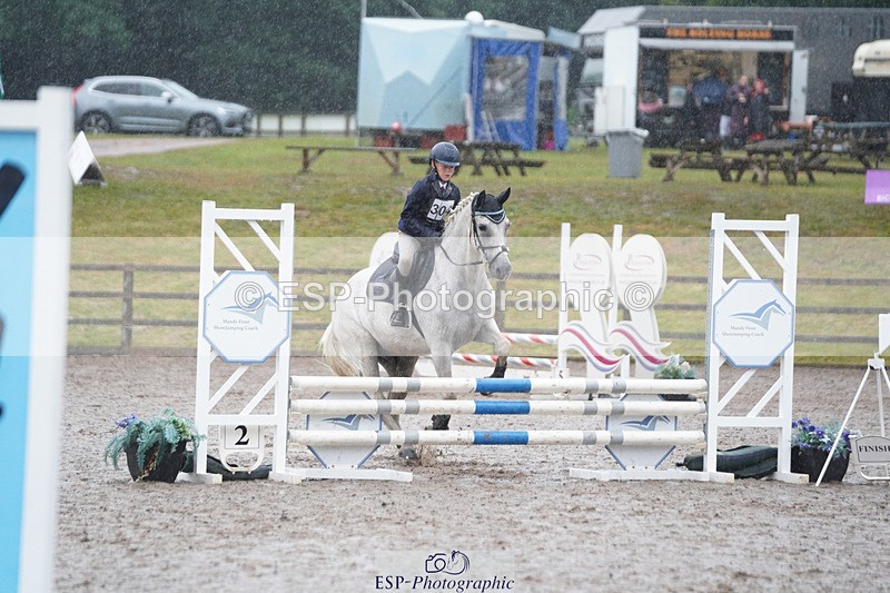 240824X-082338-20158 - 70cm Round 1 8.30 to 9.30