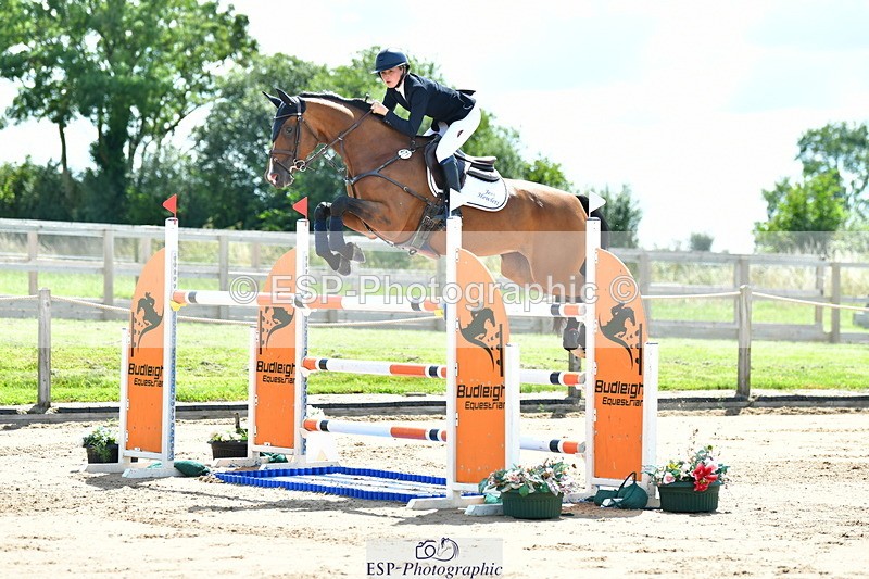 230720A-110857-02081 - Cls 5, 2 Star Medium 1.35m