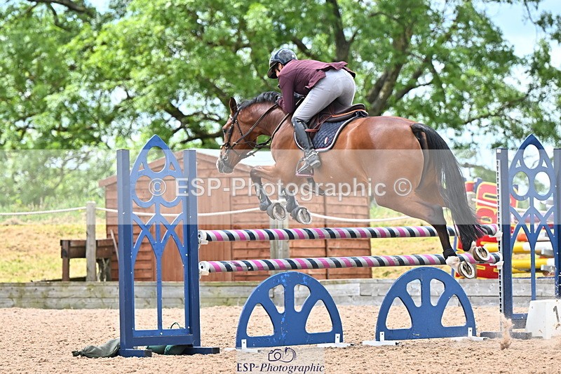 240608A-124921-02393 - Cls 4 Snr Newcomers and 1.10m Open