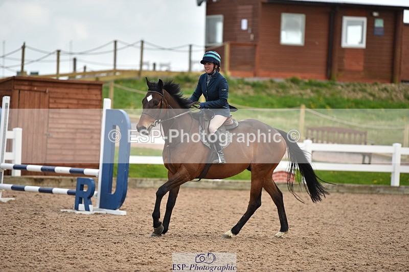 240423A-163458-00185 - 70cm