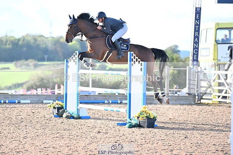 231014A-182143-06449 - Cls 21 National 1.30 & 1.40m Open