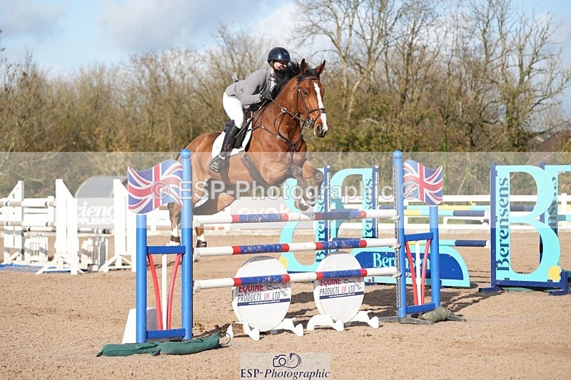 251108-131759-02690 - Cls 13 Foxhunter and 1.20m Open