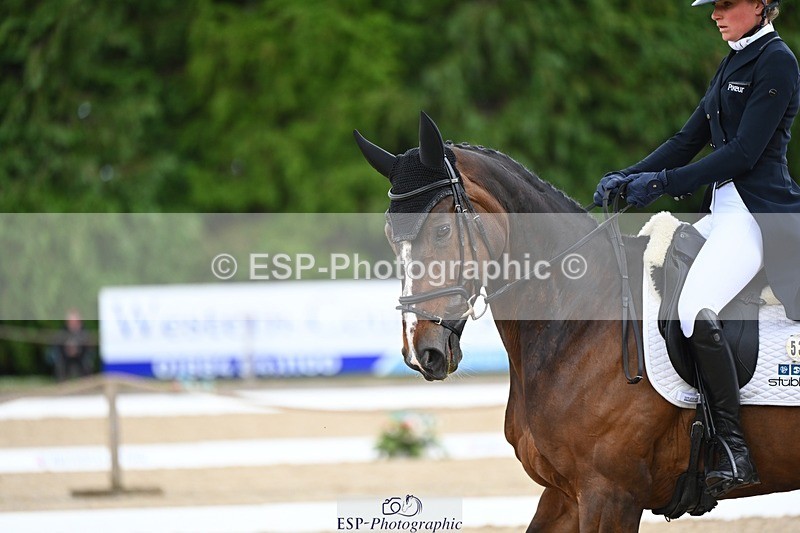 240524-141823-10192 - 530-GLOBAL_FAERLIE_FLASHY-Sanne_de_Jong