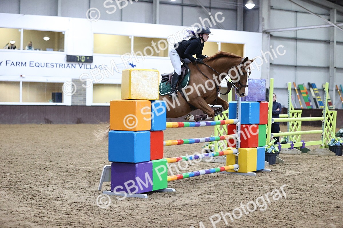 SBM_001766 - Class 4 - Senior Newcomers - 1.10m Open