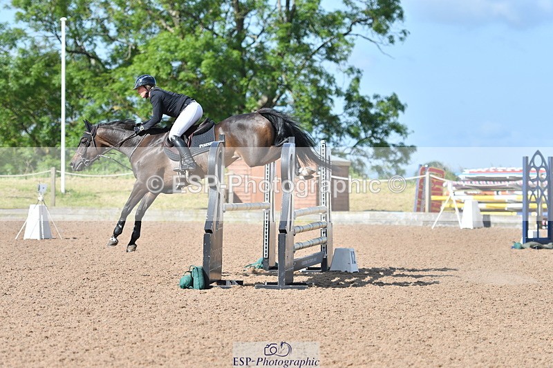 240609A-090117-03198 - Cls 15 Snr British Novice and 90cm Open